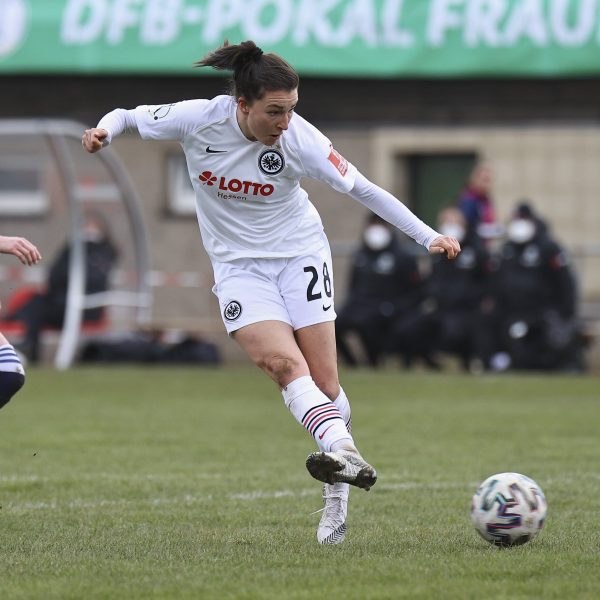  Barbara Dunst traf zum 2:1-Pausenstand. (Bild: IMAGO / HMB-Media)