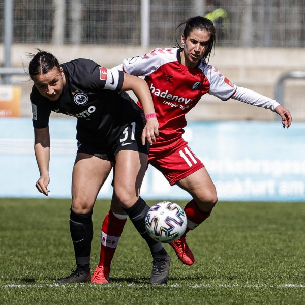  Im Halbfinale zwischen Frankfurt und Freiburg ist noch alles möglich. (Bild: IMAGO / Beautiful Sports)