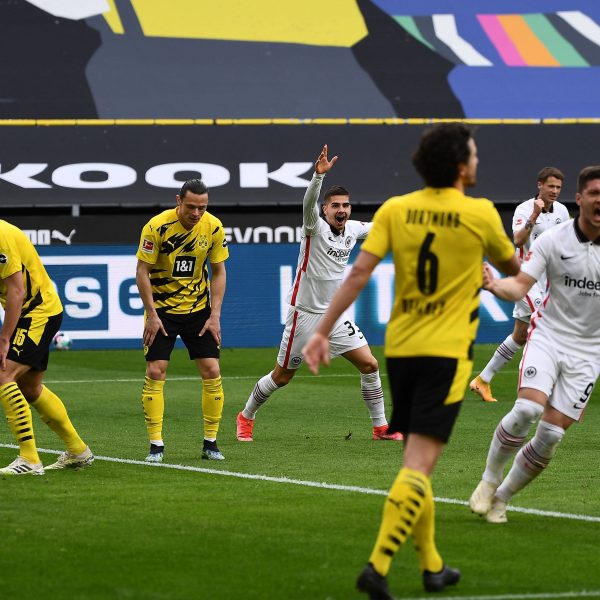  André Silva lässt die SGE von der Königsklasse träumen. (Foto: IMAGO / Poolfoto)