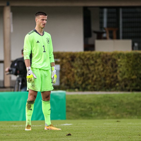  Talentierte Verstärkung im Tor: Diant Ramaj wechselt zur Eintracht. (Foto: IMAGO / Beautiful Sports)