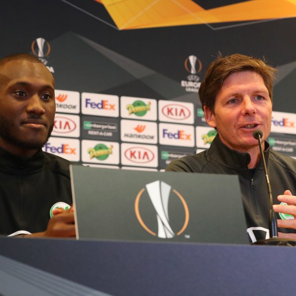 Josuha Guilavogui (links) und Oliver Glasner (Bild: IMAGO / regios24)