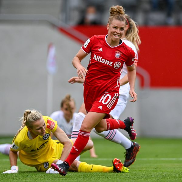  Linda Dallmann bringt den FC Bayern auf Meisterkurs. (Bild: IMAGO / foto2press)