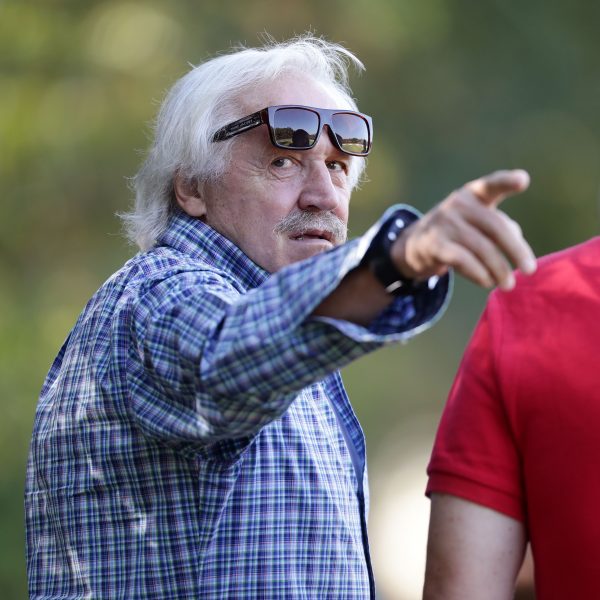  Dragoslav Stepanovic hofft auf einen Verbleib von Filip Kostic.