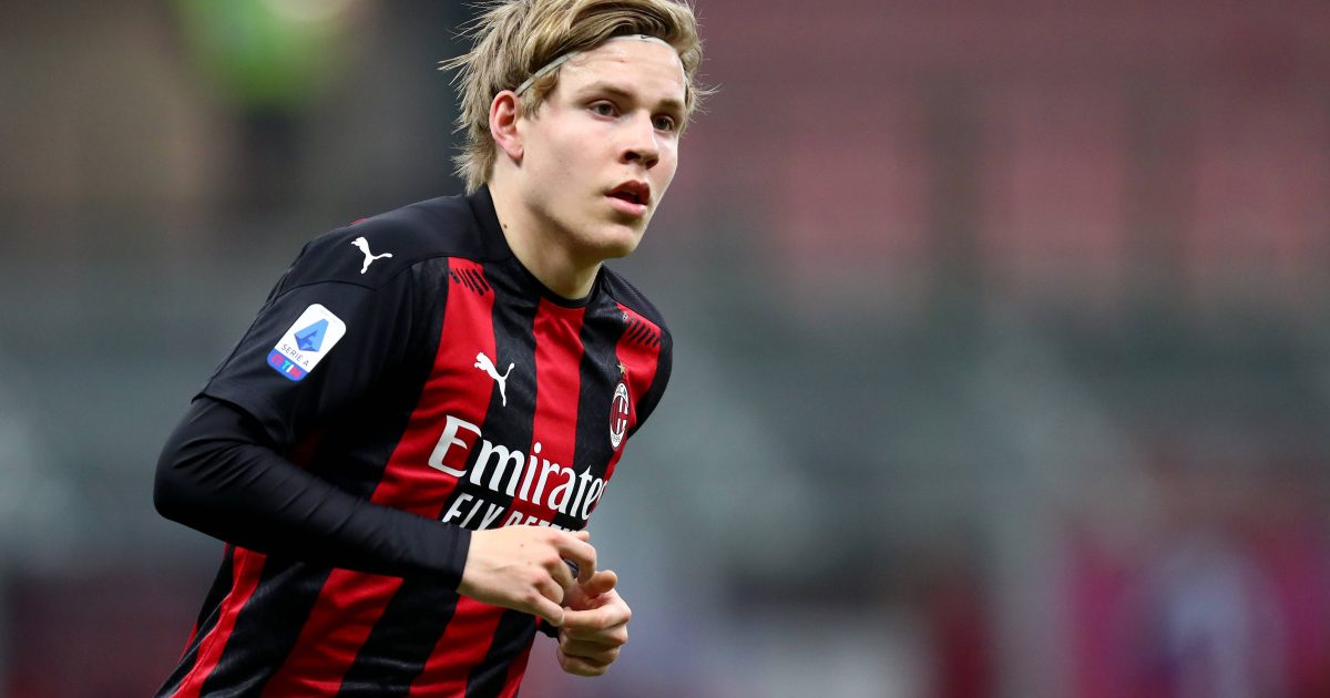  Das erste Angebot der Eintracht für Hauge soll der AC Mailand abgelehnt haben. (Bild: IMAGO / sportphoto24)