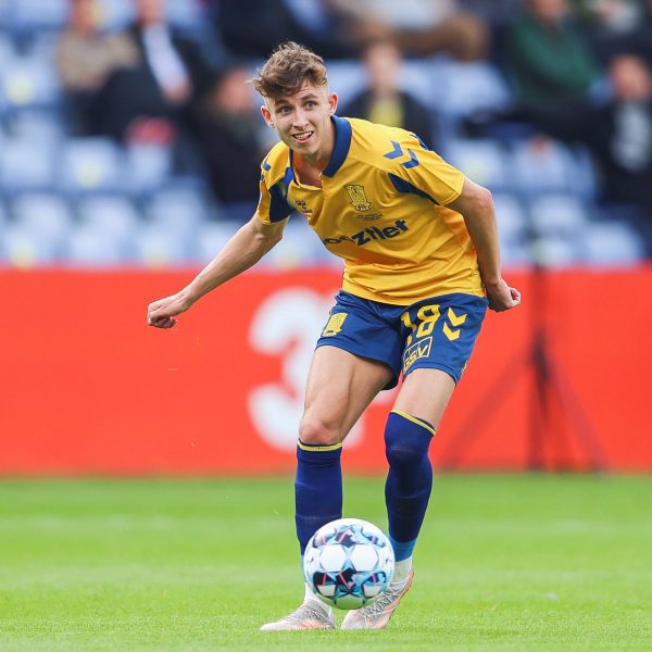  Jesper Lindström soll vor einem Wechsel zur SGE stehen. (Foto: IMAGO / Gonzales Photo)