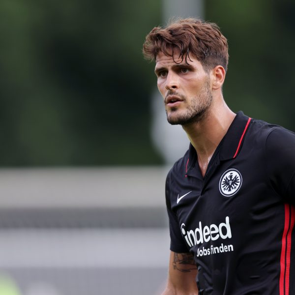  Goncalo Paciencia musste verletzt ausgewechselt werden. (Foto: Heiko Rhode)