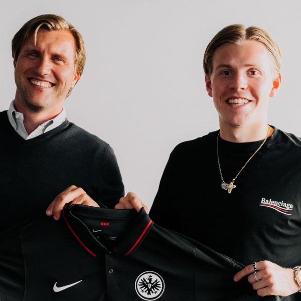 Jens Petter Hauge ist ab sofort Adlerträger. (Bild: Eintracht Frankfurt)