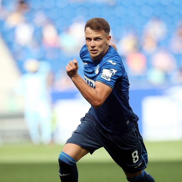  Dennis Geiger bald im Eintracht-Dress? (Bild: IMAGO / Avanti)