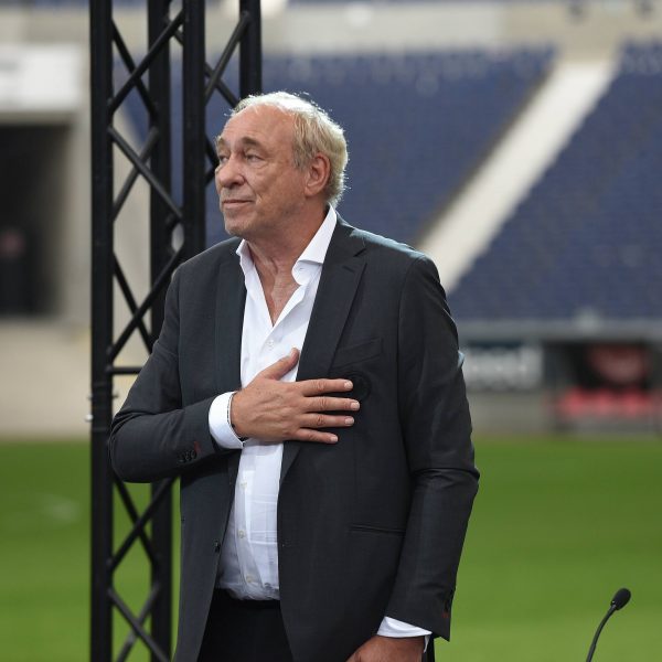  Peter Fischer will auch in Zukunft bei der SGE vorweg gehen. (Foto: IMAGO / Hartenfelser)