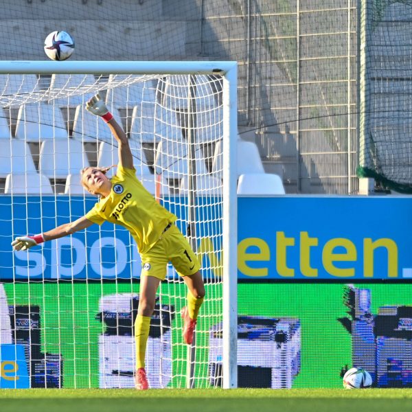  Merle Frohms bewies in Essen einmal mehr, warum sie auch Deutschlands Nationaltorhüterin ist. (Bild: IMAGO / foto2press)