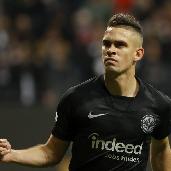  Wahnsinnsauftritt von Borré - der Kolumbianer zeigte, warum er geholt wurde (Bild: IMAGO images / HMB-Media)