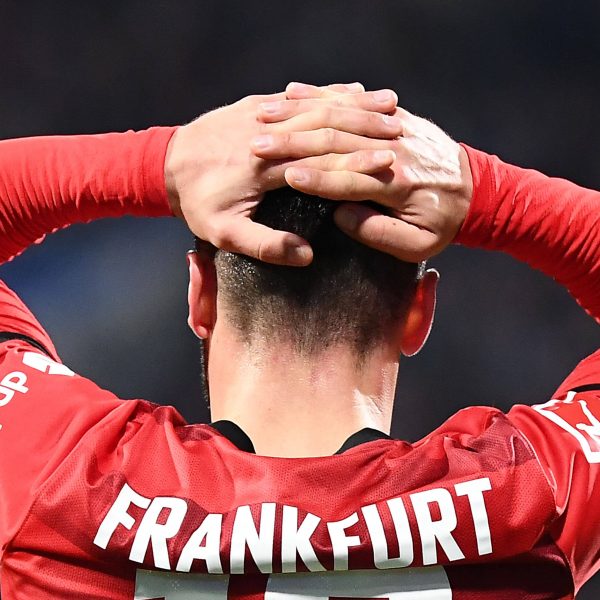  Die Eintracht steckt in der Liga-Krise. (Foto: IMAGO / Jan Huebner)