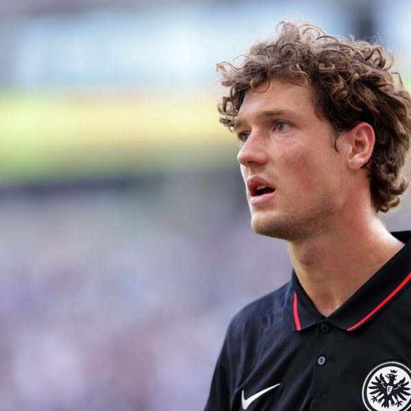  Nach seinem Einsatz gegen Dortmund hagelte es teilweise harte Kritik. Jetzt stellen sich die Vereinsverantwortlichen hinter Sam Lammers. (Foto: Heiko Rhode)