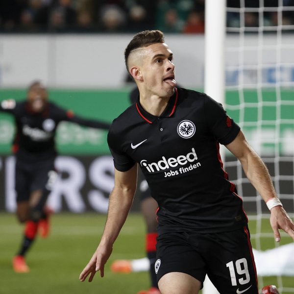  Dank Rafael Borré durfte die Eintracht am Ende doch noch jubeln. (Bild: IMAGO / HMB-Media)