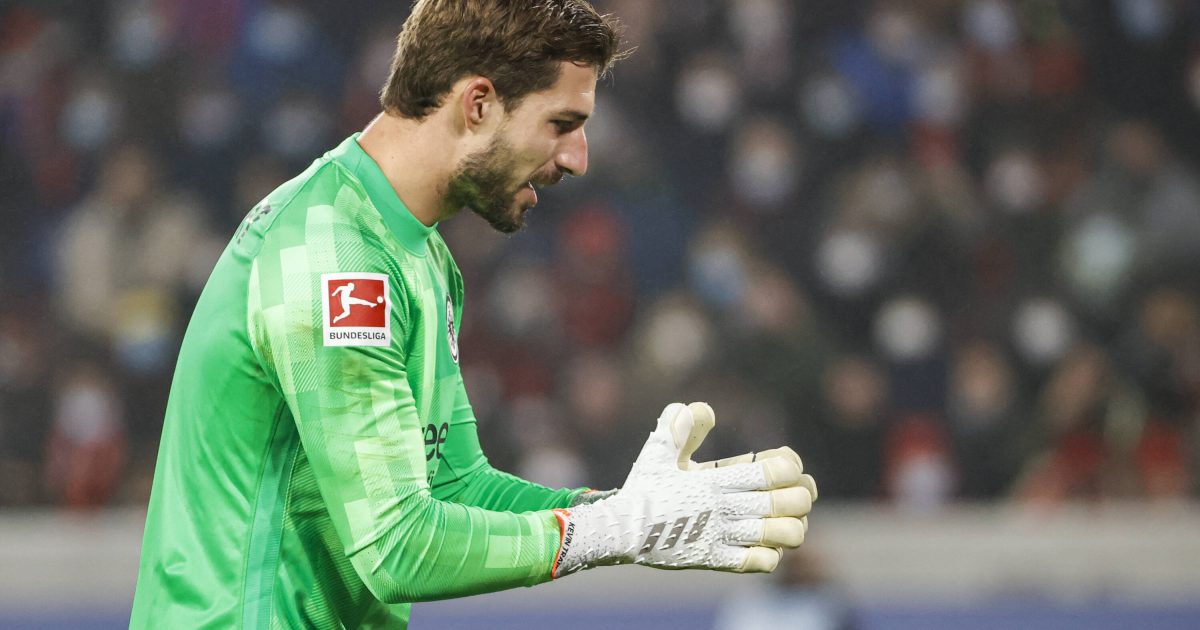 Erneut kann sich die Eintracht bei Kevin Trapp bedanken - Der Rückhalt sicherte den Sieg in Freiburg (Bild: IMAGO images/ Beautiful Sports)