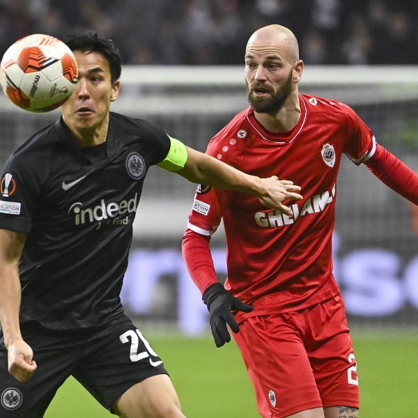  Die zweite Halbzeit gegen Royal Antwerpen war heiß umkämpft. (Bild: IMAGO / Belga)