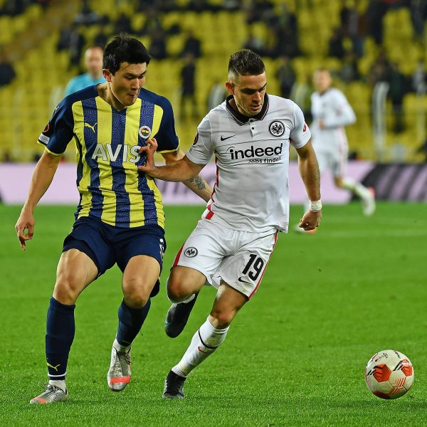  Rafael Borré und die Hessen ließen in Istanbul nichts anbrennen. (Foto: IMAGO / Jan Huebner)