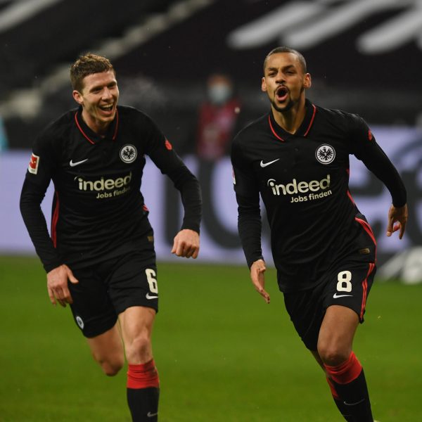  Kristijan Jakic und Djibril Sow sind zum Herzstück des Frankfurter Spiels geworden. (Foto: IMAGO / HJS)