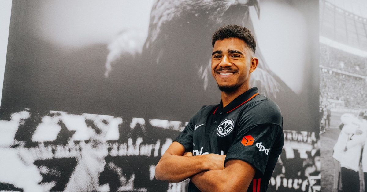  Ansgar Knauff ist ab sofort Adlerträger. (Bild: Eintracht Frankfurt Fussball AG)