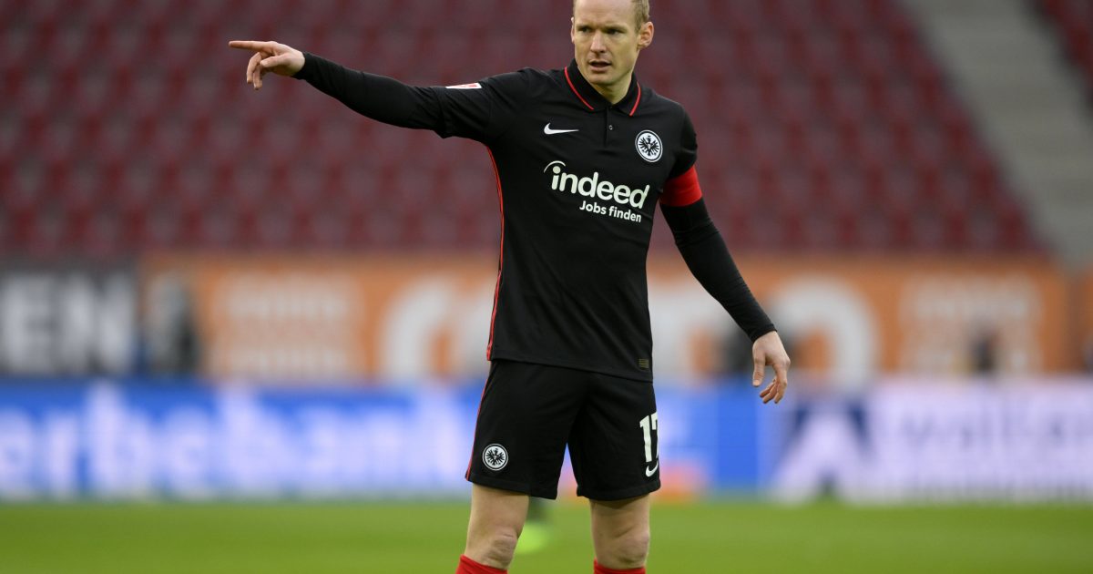 Kapitän Sebastian Rode legte in Augsburg einen starken Auftritt hin(Bild: IMAGO images / MIS)