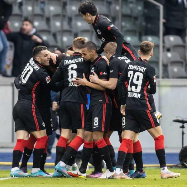 4:1! Die Eintracht ballert sich aus der Tore-Krise! (Foto: IMAGO / Andreas Gora)