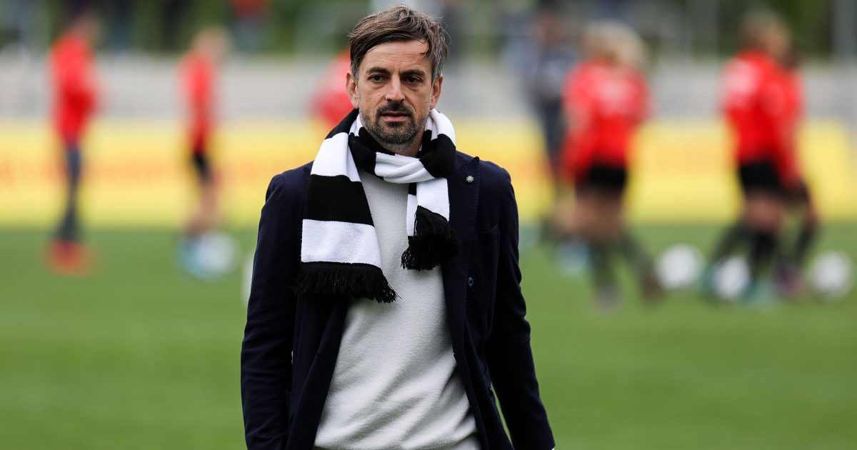  Cheftrainer Niko Arnautis blickt optimistisch auf das Spitzenspiel gegen Turbine Potsdam. (Bild: IMAGO / Jan Huebner)