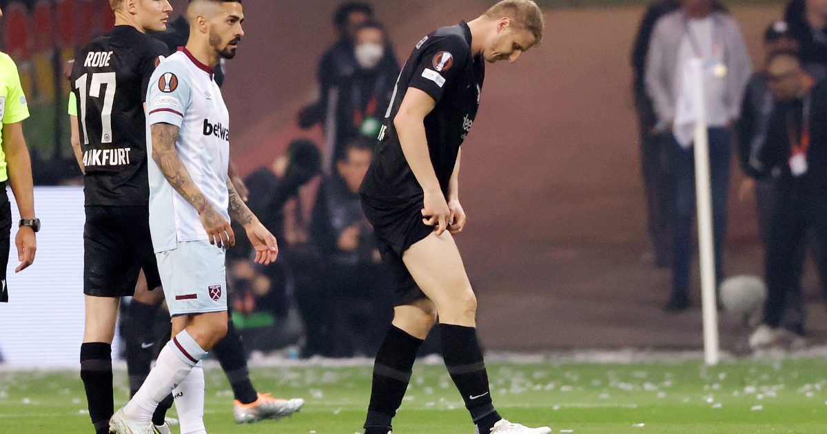 Martin Hinteregger hat sich gegen West Ham United verletzt und fällt für den Rest der Saison aus. (Bild: Heiko Rhode)