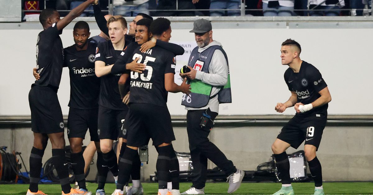  Rafael Borré bejubelt seinen Treffer zum 1:0. (Foto: Heiko Rhode)