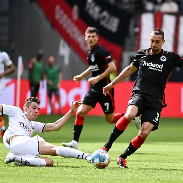  Weder eine Katastrophale, noch eine gute Leistung der SGE. (Foto: IMAGO / Jan Huebner)