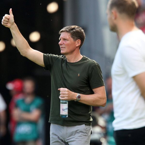  Oliver Glasner war erst nach der Anfangsphase mit seinem Team zufrieden. (Foto: imago/Thomas Frey)