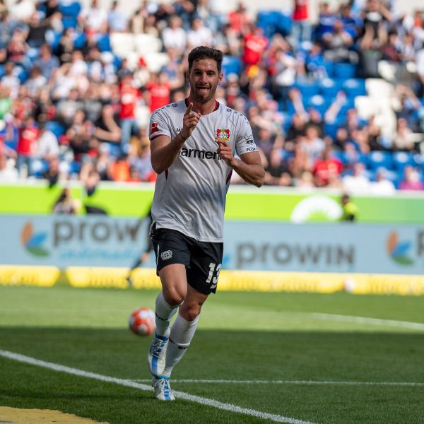  Stürmt Lucas Alario bald für die Eintracht? (Bild: IMAGO / Eibner)