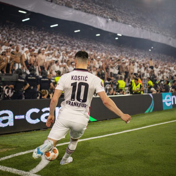  Wo spielt Filip Kostic in der kommenden Saison? (Foto: IMAGO / Moritz Müller)
