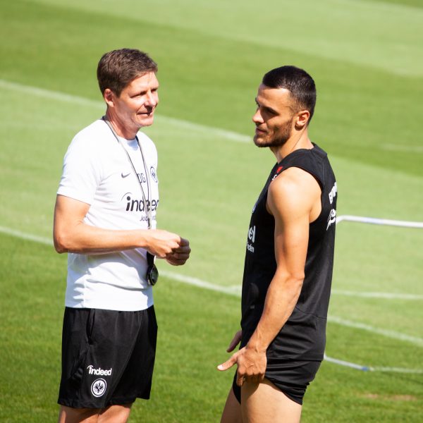  Glasner ist vom topmotivierten Kostic begeistert. (Foto: SGE4EVER.de - Frederic Schneider)