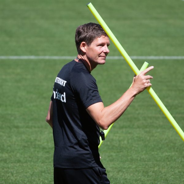  Oliver Glasner muss aufgrund der Absage des Testspiels den Trainingsplan ein wenig umstellen. (Bild: Frederic Schneider/SGE4EVER.de)