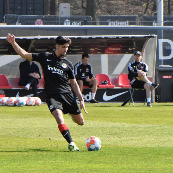  Muhammed Damar verlässt Frankfurt nach zwei Jahren. (Bild: IMAGO / Hartenfelser)