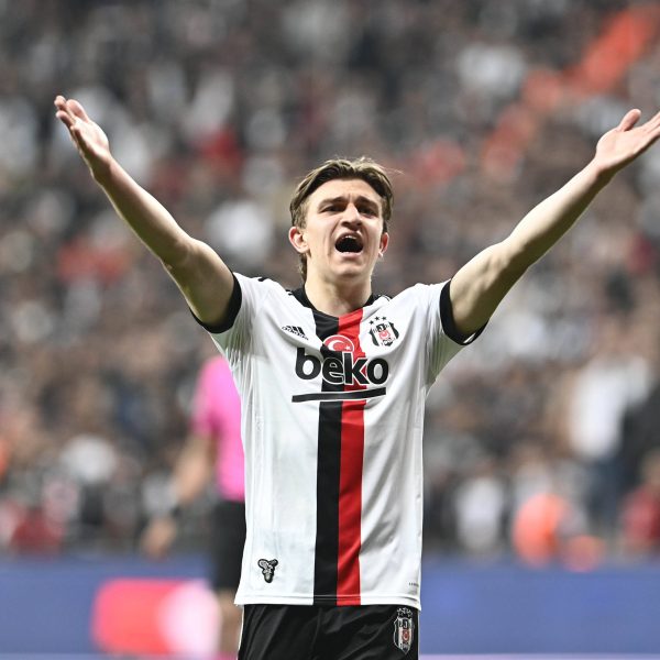  Ridvan Yilmaz wechselt wohl nicht nach Frankfurt. (Bild: IMAGO / Seskim Photo)