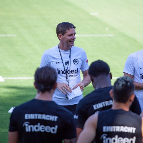  Winkt dem Team um Chef-Trainer Oliver Glasner die Auszeichnung als Team des Jahres? (Bild: Frederic Schneider/SGE4EVER.de)