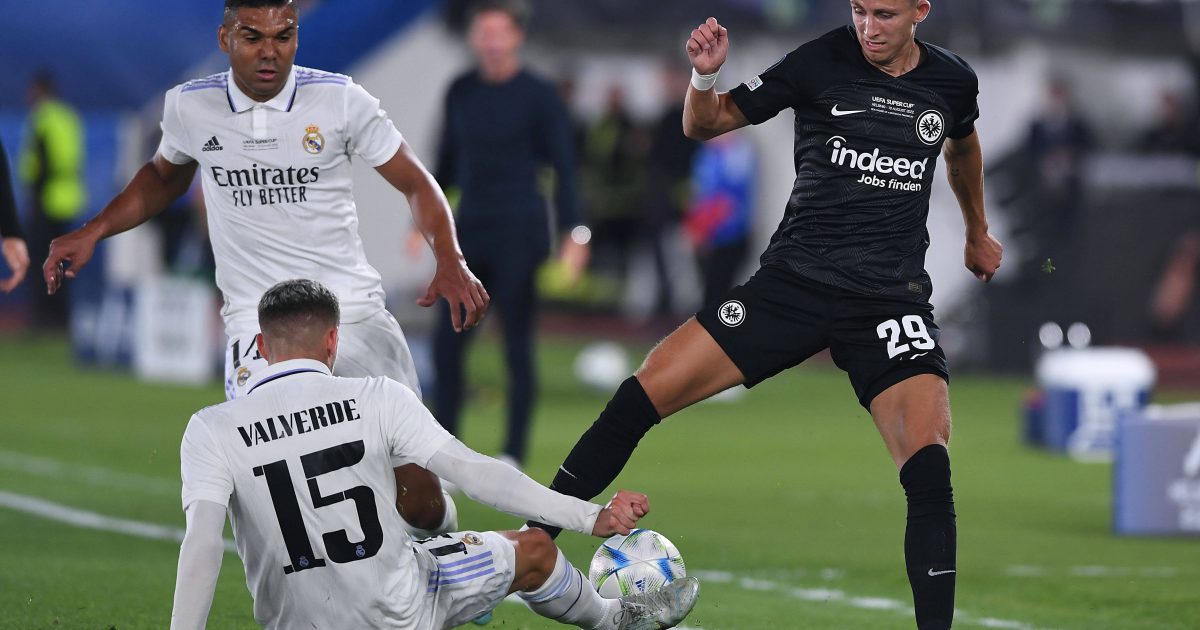  Die Eintracht liegt zurück, lässt sich aber nicht unterkriegen. (Foto: IMAGO / Revierfoto)