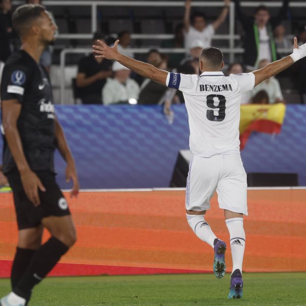  Benzema jubelt, Sow schaut hinterher. (Foto: IMAGO / Agencia EFE)