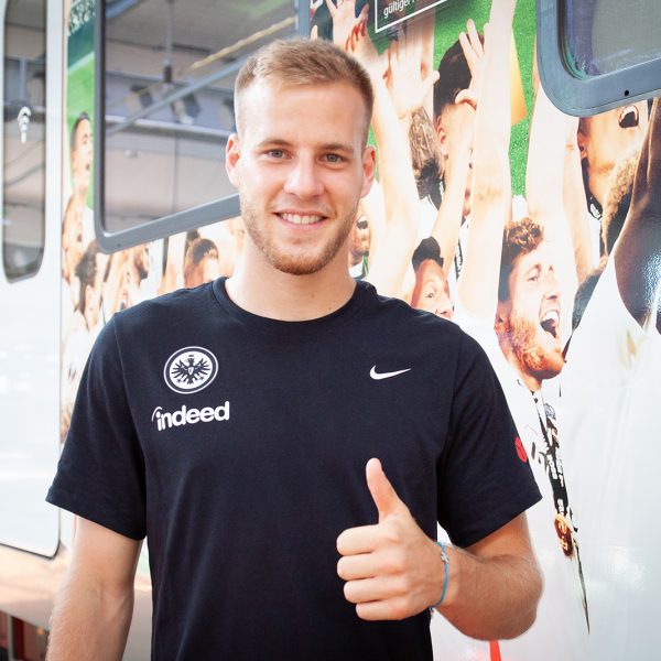  Für Sportvorstand Krösche der würdige Nachfolger von Hinteregger: Hrvoje Smolcic. (Bild: Frederic Schneider/SGE4EVER.de)