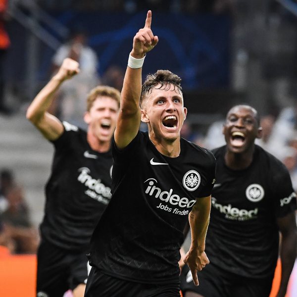 Jesper Lindström trumpfte in den letzten Spielen auf und könnte die SGE ins Achtelfinale der Champions League schießen. (Bild: IMAGO / ZUMA Wire)