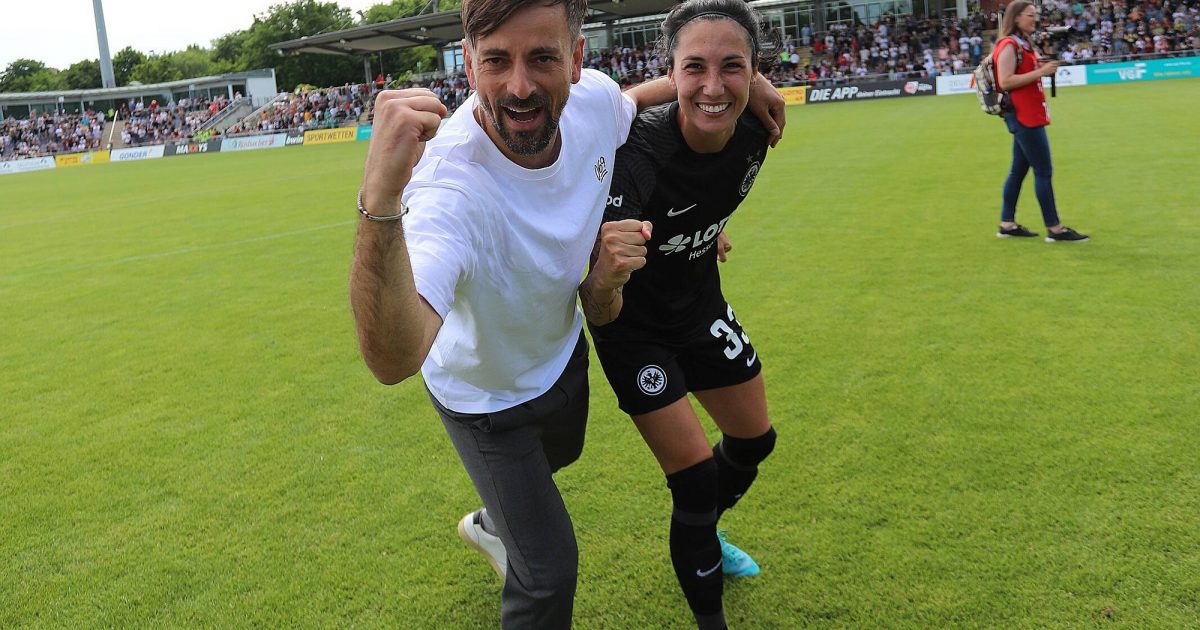  Dreamteam: Chef-Trainer Niko Arnautis und Nationalspielerin Sara Doorsoun. (Bild: IMAGO / Hartenfelser)