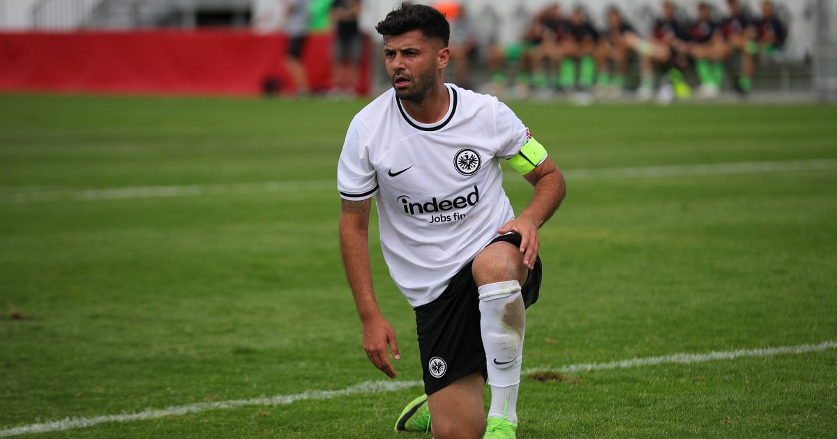  Führte seine Mannschaft gegen seinen Ex-Klub auf den Rasen und machte das Tor des Tages: Zubayr Amiri. (Bild: IMAGO / Hartenfelser)