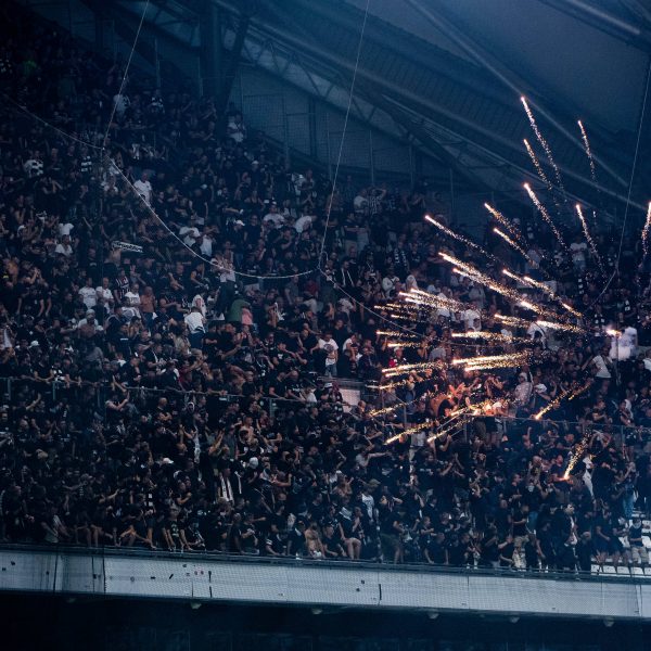  In Marseille kämpfte ein SGE-Fan um sein Leben. (Foto: IMAGO / Eibner)