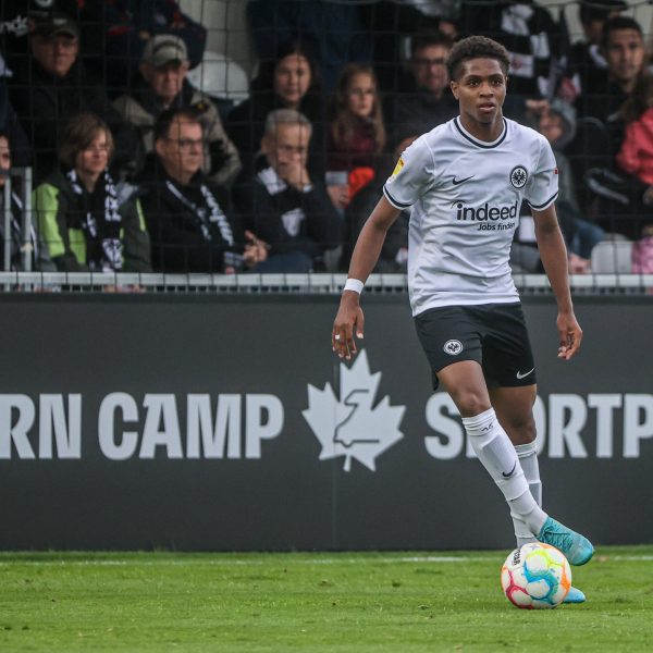  Divaio Bobson (hier beim Spiel gegen Walldorf) erzielte in Baunatal das einzige Tor für die Adlerträger. (Bild: IMAGO / Rene Schulz)