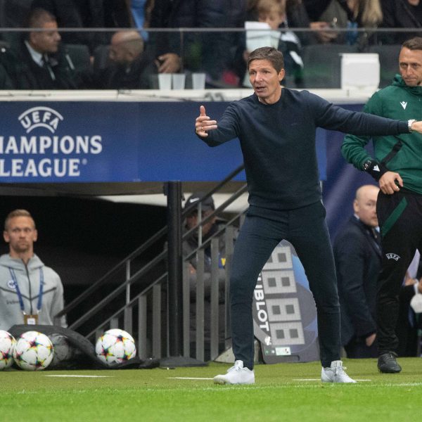  Auch Oliver Glasner gab im Hinspiel gegen Tottenham Hotspur an der Seitenlinie alles. (Bild: IMAGO / Sven Simon)