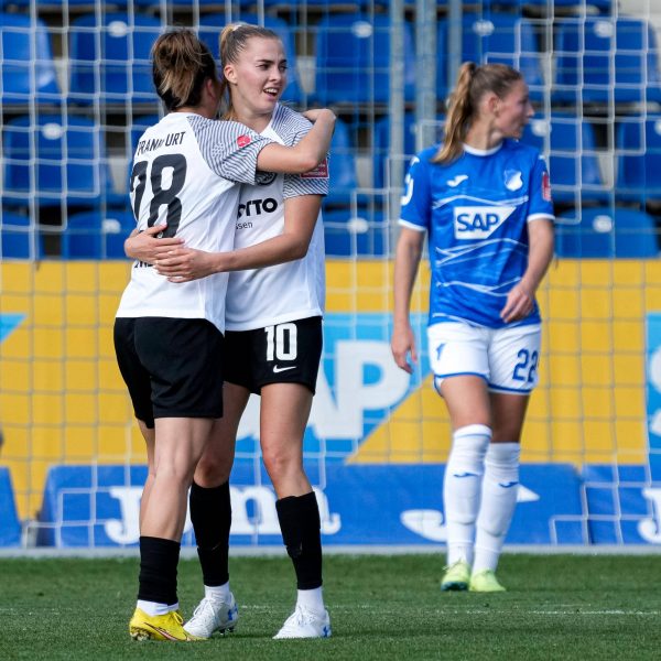  Die SGE-Frauen verspielten eine zwischenzeitliche 3:1-Führung (durch Torschützin Laura Freigang). (Bild: IMAGO / foto2press)
