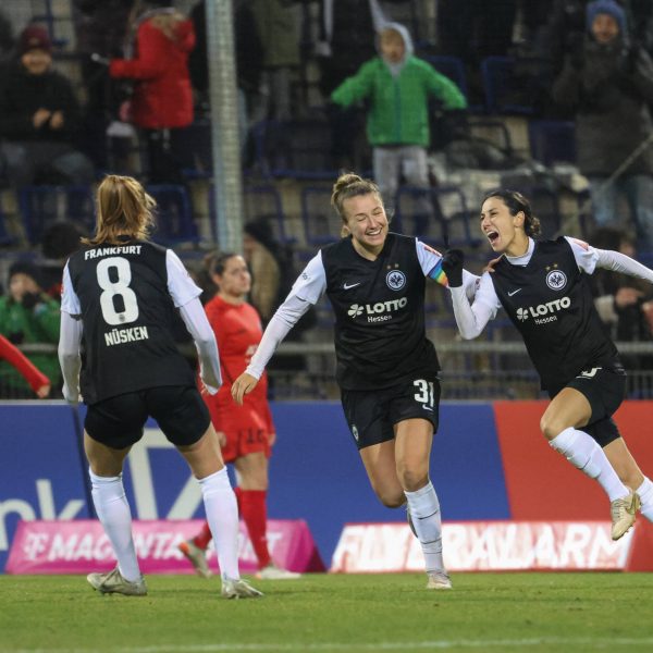  Zwei Wochen vor Heiligabend feiern die SGE-Frauen einen Heimsieg. (Bild: IMAGO / Eibner)