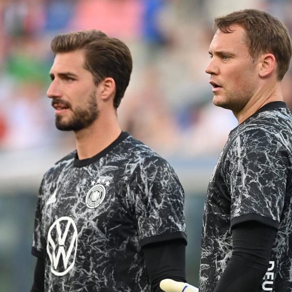  Sind Kevin Trapp (links) und Manuel Neuer (rechts) bald nicht nur in der Nationalmannschaft Teamkollegen? (Foto: IMAGO / Sven Simon)
