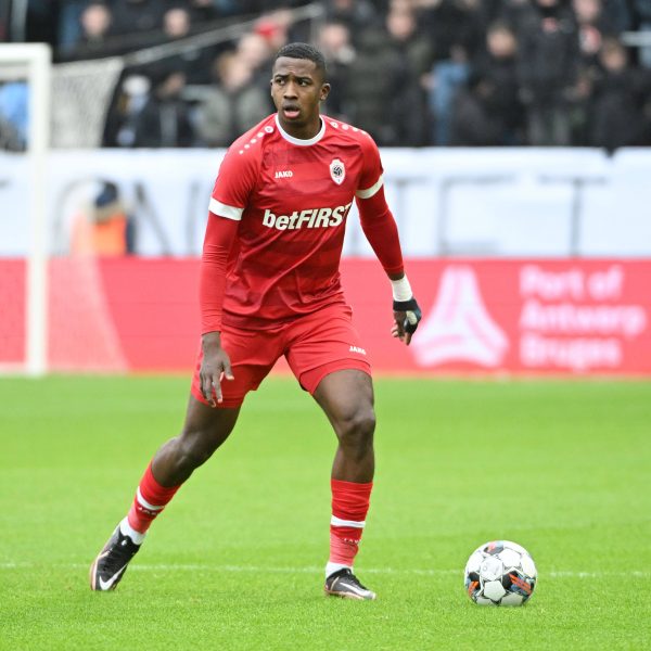  Wird er Frankfurts neuer N'dicka ? (Foto: IMAGO / MB Media Solutions)